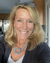 Kathy Wingfield's Instagram, Twitter & Facebook