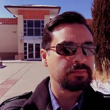 Robert Velarde (@robert_velarde)