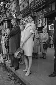 20th Century Famous Black And White Photographers 21 Magnificent Mid Century Pics Of Paris Vintage Paris Black And White Photographs Vintage Photography