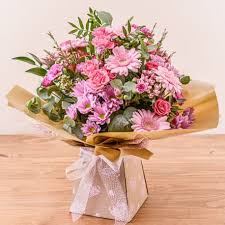 Our flowers delivery beverly hills have many types of gift flower for a lover like say i'm a sorry flower. Send Fresh Flowers Bouquet To Your Friends Or Family We Offer Beautiful Collection Of Floral For All Occasions Like Birthday Wedding Anniversary And Romance With Beverly Hills Flower Delivery Same Day Delivery