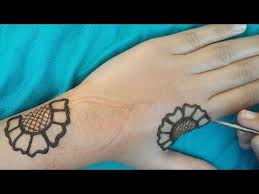 Big Flower Mehndi Design Easy Mehndi Design Mehndidesign Hennadesign Inai Kina Mehndi Henn Design Per Tatuaggio All Henne Disegni Henne Mehandi Designs