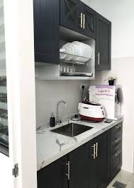 Minimalist Aluminium Kitchen Cabinet With Scandinavian Style In 2020 Aluminum Kitchen Cabinets Aluminium Kitchen Cabinet Door Designs