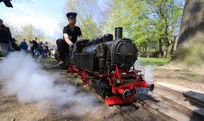 Sonntag im dezember von 14:00 bis 18:30 Dampfbahn In Leverkusen Startet In Die Saison