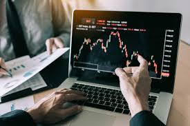 Saham blue chip adalah saham yang memiliki nilai yang lebih dibanding saham biasa. Mengenal Saham Blue Chip Di Bursa Efek Indonesia Koinworks Blog