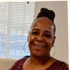 Janice Leslie's Instagram, Twitter & Facebook