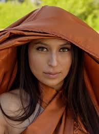 Sandra's 5@5 this evening, Sandra is showcasing a beautiful edit of our  Special Occasion Dresses🩷✨ Shop Now > Look 1 Dress