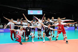 Trener reprezentacji vital heynen zdecydował się zostawić w kraju praktycznie wszystkich, ubiegłorocznych mistrzów świata. Reprezentacja Polski Mezczyzn Na Final Six Siatkarskiej Ligi Narodow 2019 Polski Zwiazek Pilki Siatkowej