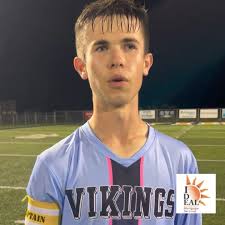 Wow. Just wow. 🎙 ⬆️ Kaleb Parrish for the Mason TD!!!! 4Q 9:17 Mason 42  Trenton 24 Listen in lansingherald.mixlr.com/events/1690264