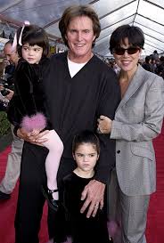 Jan 03, 2020 · kris jenner, 64, was revealed to have reunited with her little sister, karen houghton, 61, last month, in an instagram story posted by karen's daughter natalie zettel on wednesday. A Really Handy Guide To Who S Who In The Kardashian Jenner Family Tree Hello