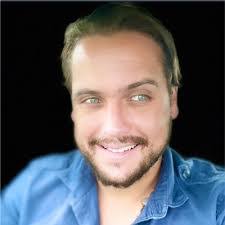 Erik Branch's Instagram, Twitter & Facebook