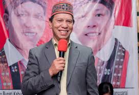 Maksi Ngkeros: Demokrasi Dibungkam, Ratusan Ribu Rakyat Manggarai Bersama  Maksi-Ronald