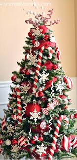 12 Christmas Tree Decorating Ideas Amazing Christmas Trees Christmas Tree Themes Peppermint Christmas