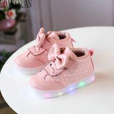 New Sping Autumn Fashion Gilrs Kids Casual Shoes Led Lights Princess Shine Girls Baby Loveing Shoe Children S Glowing Sneakers In 2021 Toddler Shoes Children Shoes Cute Baby Shoes
