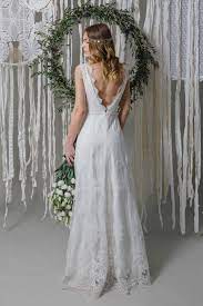 Ein experte aus der kategorie brautmode für eure hochzeitsfeier in seevetal. Die Braumoden Kollektion 2018 Von Mona Berg Brautkleider Hochzeitstrends Farben