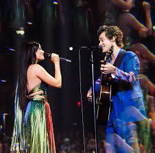 Harry styles and kacey musgraves performing you're still the one together at madison square garden on 6/22/18. Watch Kacey Musgraves And Harry Styles Cover Shania Twain
