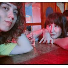 canım benguelam!! bugün 26 yaşına girdin. hayatımdaki yerini anlatmaya  kelimeler yetmez gibi geliyor, ki karşılıklı bir anlaşma gibi sanki artık  anlatmamıza gerek dahi yok gibi hissediyorum. bu dünyaya iyi ki gelmişsin,  iyi