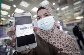 Simpan data anda dan akses email dan nomor penting anda (nik kk). Cara Download Sertifikat Vaksin Covid 19 Seperti Ktp Dari Rumah Di Pedulilindungi Id