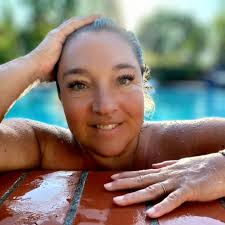 It hits differently when you're behind the camera. I Love you husband 😘  #birdsofafeather Credit 📸 Darrin Jackson