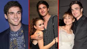 Directed by vince marcello and starring the likes of joey king, jacob elordi, joel courtney and molly ringwald, the film arrived in 2018 and a. Girls Jacob Elordi Has Dated 2021 Youtube