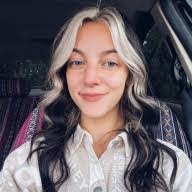 Carly Beam's Instagram, Twitter & Facebook