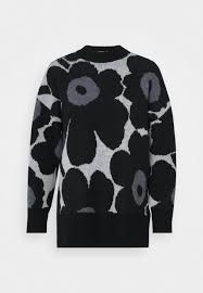 The primary joint adidas x marimekko assortment options two signature marimekko prints: Marimekko Onnekas Unikko Strickpullover Light Pink Rosa Zalando De