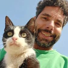 Greta Perry's Instagram, Twitter & Facebook