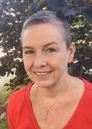 Kara Gross's Instagram, Twitter & Facebook