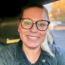 Do husbands typically wear their wedding rings?