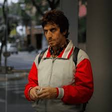 Llueve copiosamente y en la calle no hay un alma. La Nueva Serie De Netflix Que Tienes Que Ver El Robo Del Siglo Show News