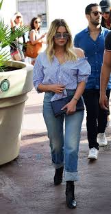 Before starring as hanna marrin on pretty little liars, ashley benson appeared on how i met your. Ashley Benson Styled This Shirting Trend Perfectly Ashley Benson Style Ashley Benson Dressy Casual Outfits