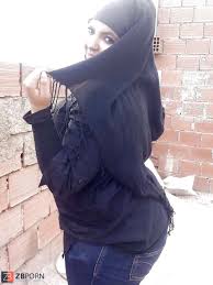 Hijab arab beurette Uber-Sexy Gals - ZB Porn