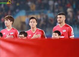 Với đội bóng này, quế ngọc hải đã trở thành một điều gì đó mang tính biểu tượng, một cầu thủ đại diện cho tinh thần yêu bóng đá của vùng đất nghệ an.nhưng trong bóng đá, mọi chuyện đều có thể xảy ra. Quáº¿ Ngá»c Háº£i Mach NÆ°á»›c Ä'á»ƒ Viettel Chiáº¿n Tháº¯ng Slna
