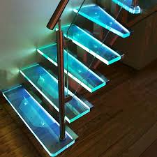 escalier en verre avec led plus