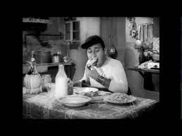 Una vita difficile è un film del 1962 diretto da dino risi con protagonisti alberto sordi, lea massari, franco fabrizi, lina volonghi. Alberto Sordi Un Americano A Roma Maccheroni Io Ti Distruggo Youtube