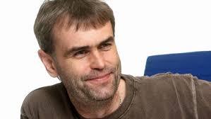 Robert šlachta, muž, který si došel pro odemykáme profil někdejšího policejního důstojníka a později zaměstnance celní správy, který dává odpovědět na otázku, proč vlastně šlachta končí. Robert Slachta Aktualne Cz