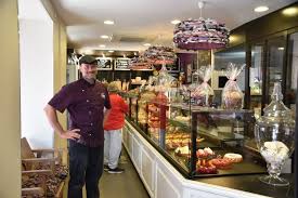 Voici notre sélection 2019 des quinze meilleures boulangeries actuelles de la capitale. Seine Et Marne Il Va Participer A La Meilleure Boulangerie De France Diffusee Sur M6 La Republique De Seine Et Marne