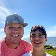 Evan Badry's Instagram, Twitter & Facebook