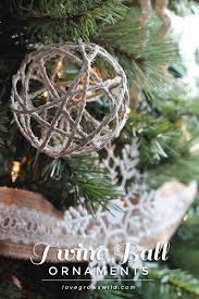 1001 Ideen Wie Sie Eine Ausgefallene Weihnachtsdeko Selber Machen Diy Weihnachts Ornamente Rustikaler Weihnachtsschmuck Christbaumschmuck