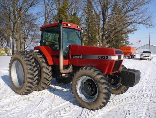 Case IH 8920 Tractor
