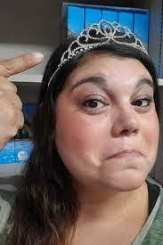 Deidre Vance's Instagram, Twitter & Facebook