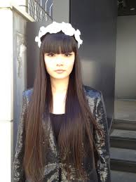 flower power chanel s tokyo tour グランジガール 派手髪 黒髪