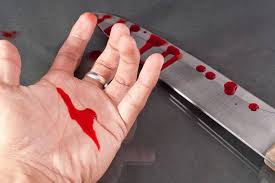 Saya merasa sedikit nyeri di bagian telunjuk dan pas diliat ternyata tangan itu berlumuran darah semua. Ngutang Rokok Tak Dilayani Anak Ratu Dangdut Ngamuk Ancam Pemilik Warung Pakai Pedang Kabar24 Bisnis Com