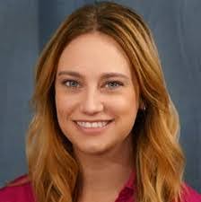 Kari Collier's Instagram, Twitter & Facebook