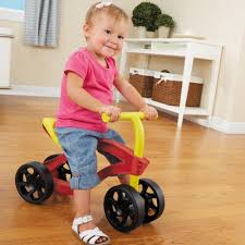 Not only is it easy to use, it's • easy to ride • contoured seat for maximum comfort • 4 wheel bike to help toddlers with balance • easy grip handles • maximum weight limit: Little Tikes Scooteroo 4 Wheel Toddler Indoor Outdoor Ride On Toy Bike Red 1 Unit Kroger