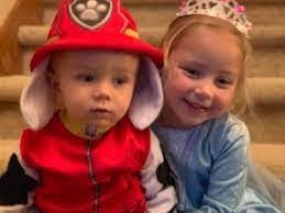 Carrie Rounds's Instagram, Twitter & Facebook