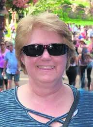 Bobbie Whitmore's Instagram, Twitter & Facebook