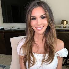 Elise Humphries's Instagram, Twitter & Facebook