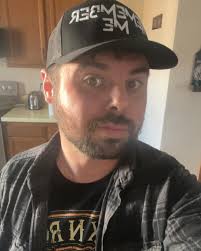 Chris Storm (@chrisstormvox) · Instagram photos and Reels