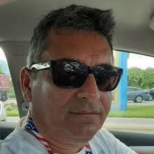 Este Sr. que dice llamarse "periodista deportivo" dijo que el triunfo del  Club Platense de hoy con Racing fue un batacazo. Yo no soy hincha de  Platense pero como amante del buen