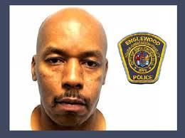 Englewood ex-con charged in stabbing over unleashed dogs